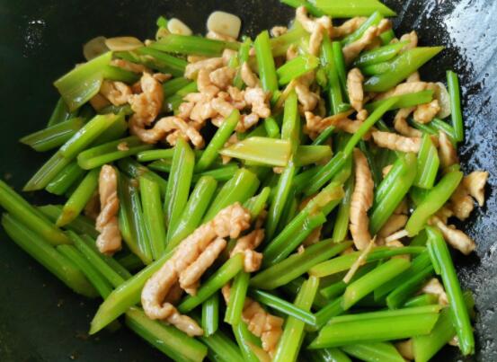 芹菜可以提高性功能吗 男性能吃吗