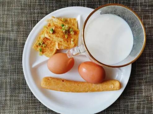 14天减肥食谱（14天减肥食谱的叫什么减肥）
