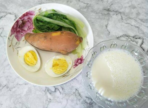 2014懒人减肥食谱（懒人减脂餐一周食谱）