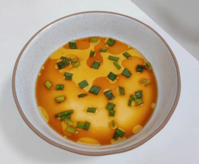 一天一斤减肥食谱（减肥一天一斤算快吗）