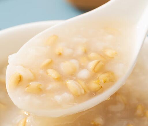 冬季快速减肥食谱（帮助你减掉多余的体重）