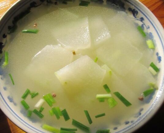 冬瓜减肥食谱（简单烹饪且能够帮助减肥的佳品）