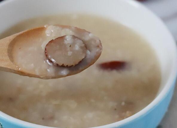 减肥食谱早粥（减肥早餐吃什么粥比较好）