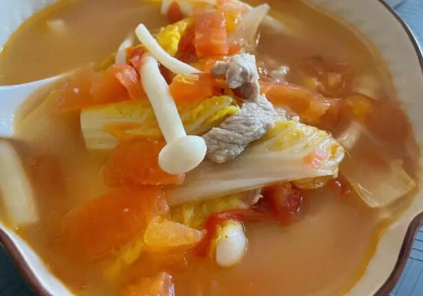 适合减肥的蔬菜汤（减肥食谱蔬菜汤）