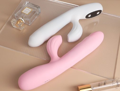 有多少人穿情趣用品（用情趣用品高潮视频）