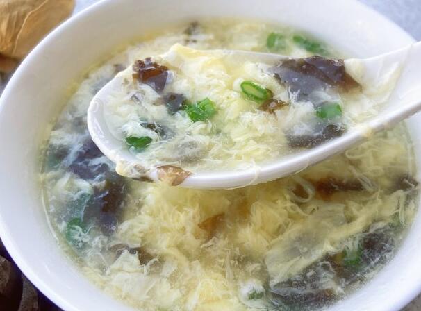 大学生减肥食谱(大学生减肥食谱一日三餐表)