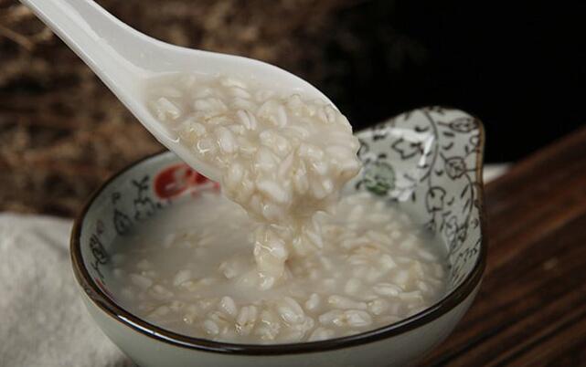 控糖减肥的食谱和做法（控制饮食中的糖分摄入量）
