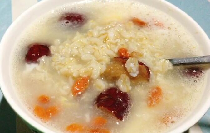 男性减肥食谱推荐（男性减肥食物）