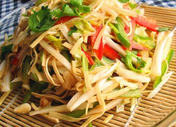 白菜怎样吃减肥食谱（帮助您轻松减肥）