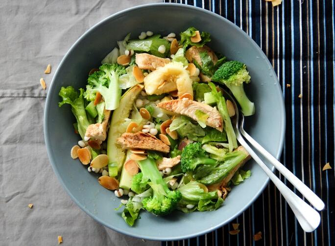 肉类减肥食谱（帮助你在保证体重的同时吃到美味又健康的食物）