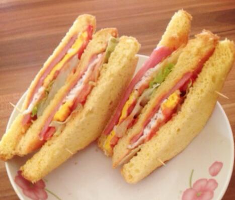 提供一些营养健康的减肥早餐食谱（营养健康减肥早餐食谱大全）