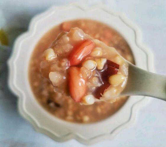 调经减肥食谱（减掉多余的脂肪和改善月经问题）