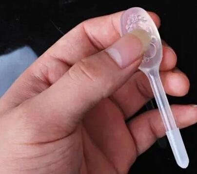 液体隐形避孕套安全吗(液体隐形安全套的使用方式和优点是什么)