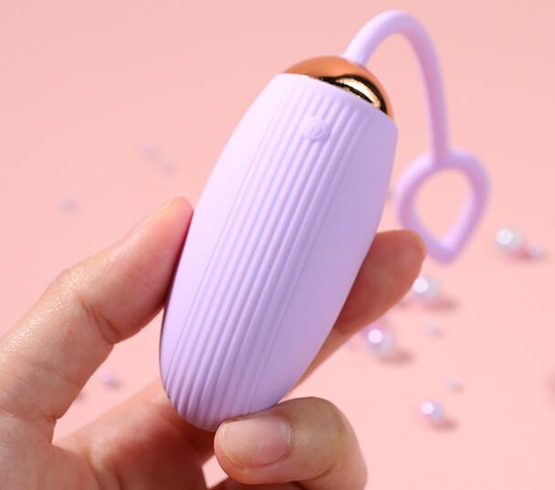 女人带情趣用品出门(女生情趣用品)