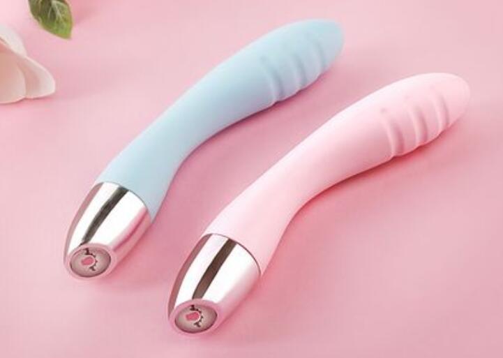 女人用情趣用品容易喷水(有什么刺激的情趣用品)
