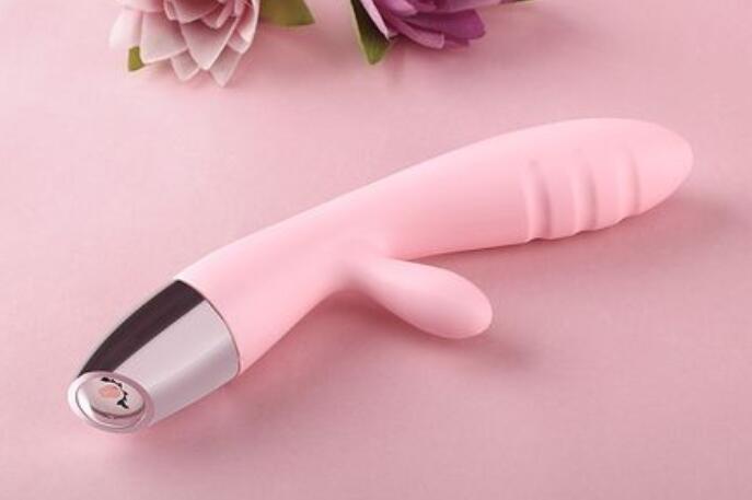 女士情趣用品都有啥(夫妻应该用情趣用品)