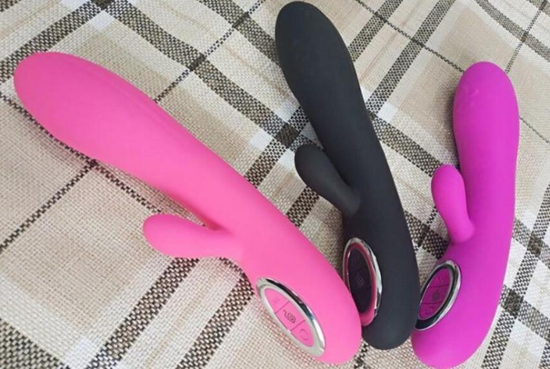 女生用情趣用品的坏处(女性真的用情趣用品么)
