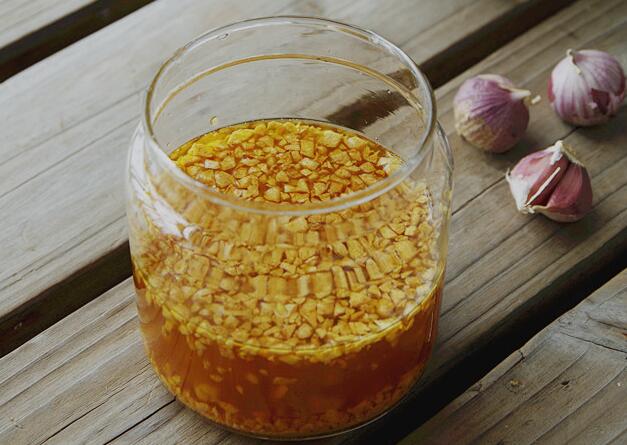 大蒜油的作用与功效 大蒜油的禁忌