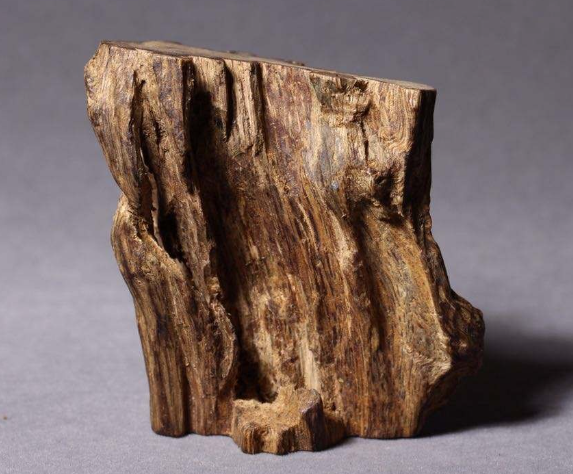 沉香的作用（沉香的作用与功效用量）