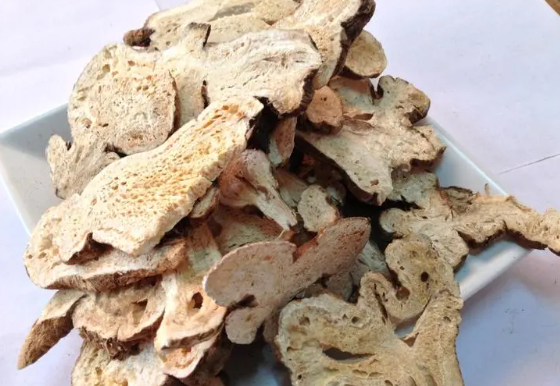 白术炒的功效与作用（白术炒的功效与作用禁忌）