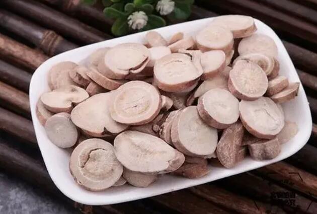 元胡配白芍功效作用 元胡白芍可以一起泡水喝吗