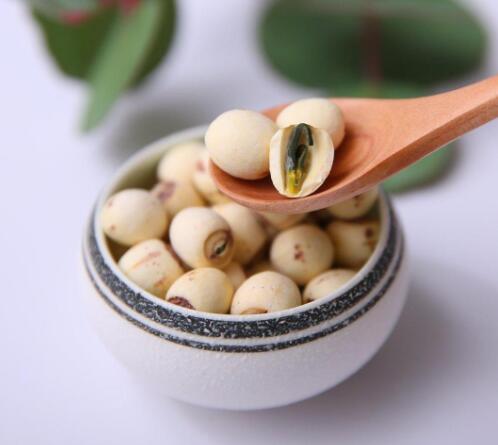 莲子茶的功效与作用（莲子茶的饮用方法）