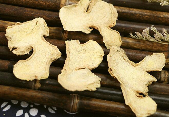 干姜作用与功效（生姜的作用功效与主治）