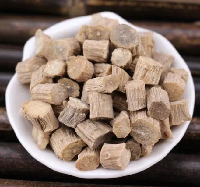 怀牛膝功效与作用（骨碎补配怀牛膝功效与作用）