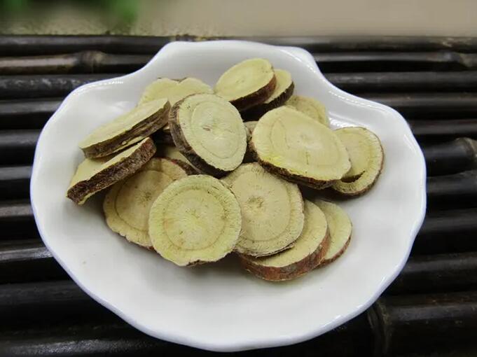 甘草的作用功效（甘草是一种价值非常高的中药材）