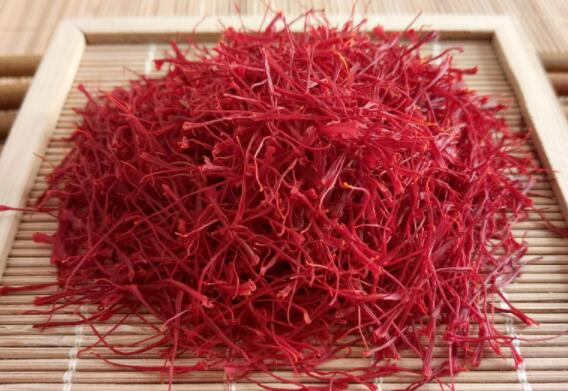红花的作用和功效（丹参的作用和功效）