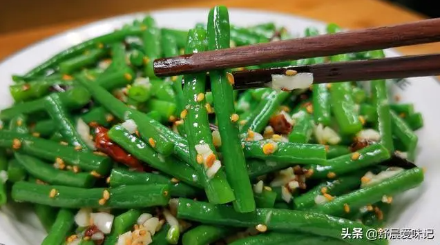 长豆角怎么做好吃（干锅长豆角怎么做好吃）