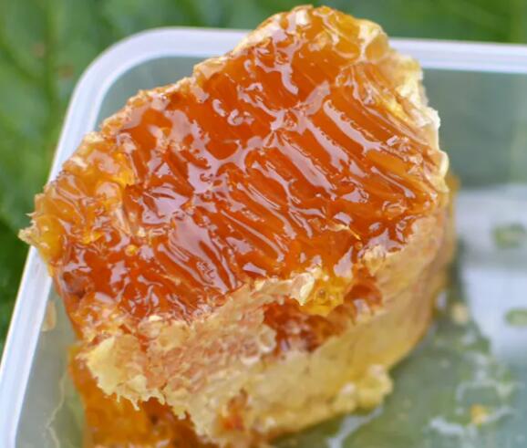 蜂蜜的功效作用（蜂蜜是一种天然食品）