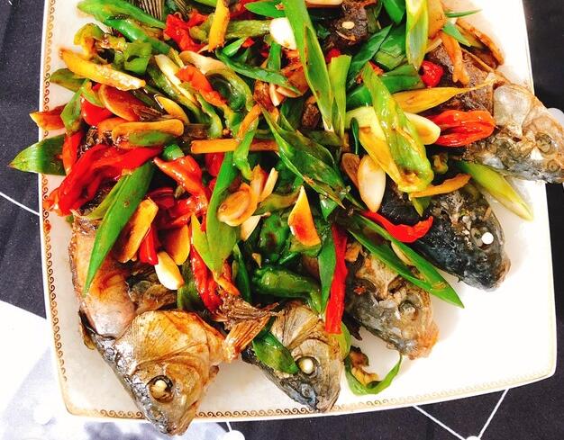 鲫鱼的作用(亦小豆煲鲫鱼的作用)