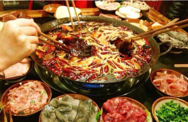 重庆那里火锅好吃（重庆火锅哪里好吃实惠）