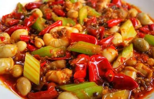 鸡子的功效与作用（天麻炖鸡子的功效与作用）