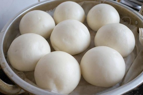 蒸馒头放什么好吃（蒸馒头放什么好吃松软甜）
