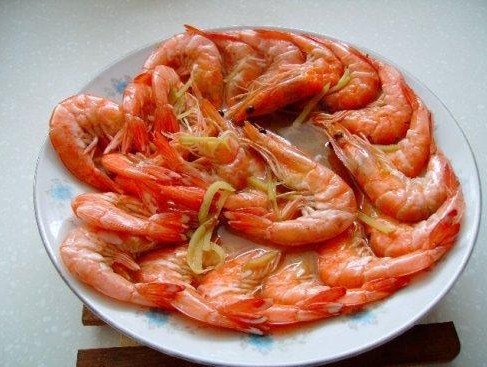 蒸虾好吃还是煮好吃(蒸虾好吃还是煮虾好吃)