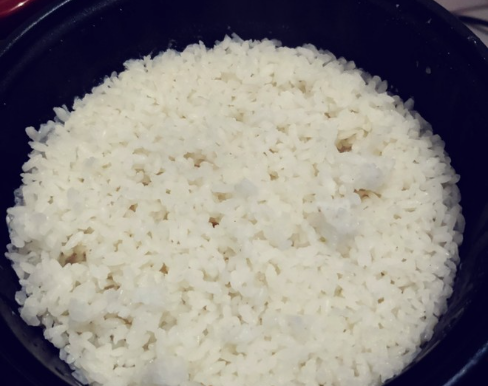 蒸米饭怎么蒸好吃（蒸米饭怎么蒸好吃呢）