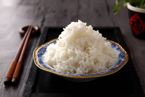 蒸米饭用什么米好吃（蒸米饭用啥）