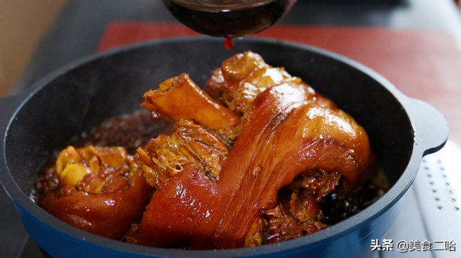 肘子肉怎么做好吃（肘子肉怎么做好吃又简单视频）