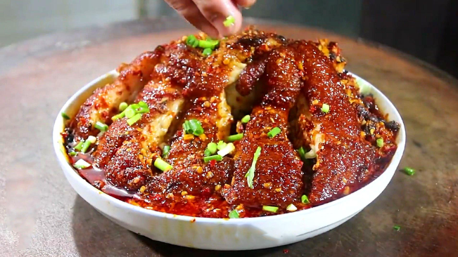 肘子肉怎么炒好吃（肘子肉怎么炒才能好吃）