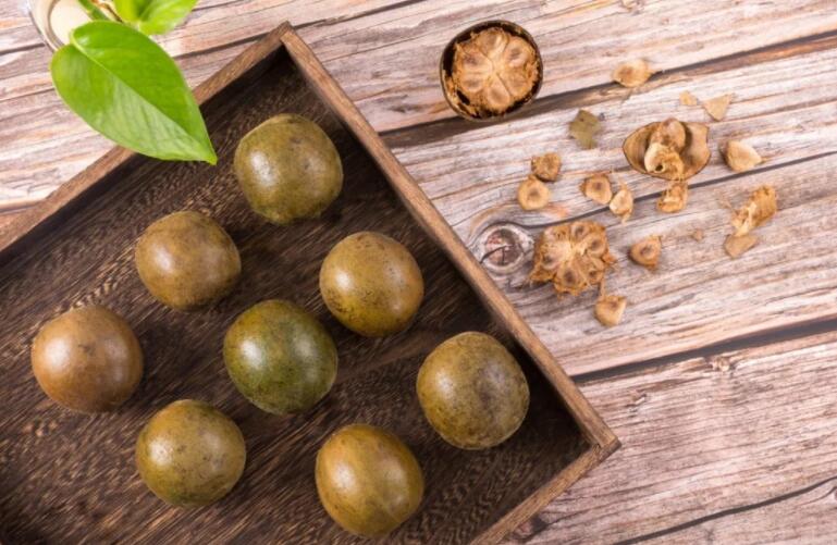 罗汉果的主要作用（罗汉果的作用与功功效）