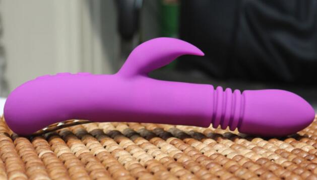 女性自慰器有哪些（女生自己做自慰器）