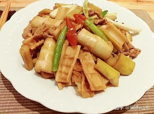 竹笋和什么一起炒好吃（竹笋和什么一起做好吃）