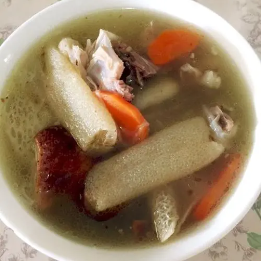 竹荪炖鸭子怎么做好吃（竹荪鸭汤怎么炖好喝）