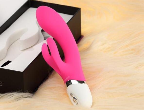 怎样自制女自慰器（洗澡自己做自慰器）