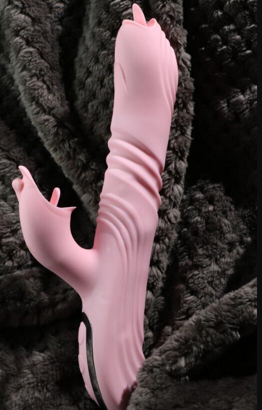 每天都用两个自慰器（水果自慰器）