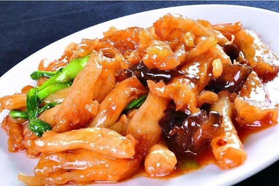 猪蹄筋怎么烧好吃（猪蹄怎样做好吃）