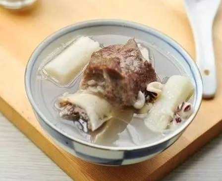猪骨汤怎么做好吃（猪骨汤怎么做好吃又营养）