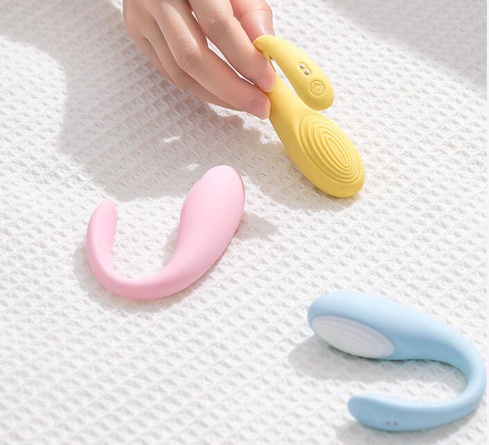 制作女生自慰器（女生自慰器的姿势图解）